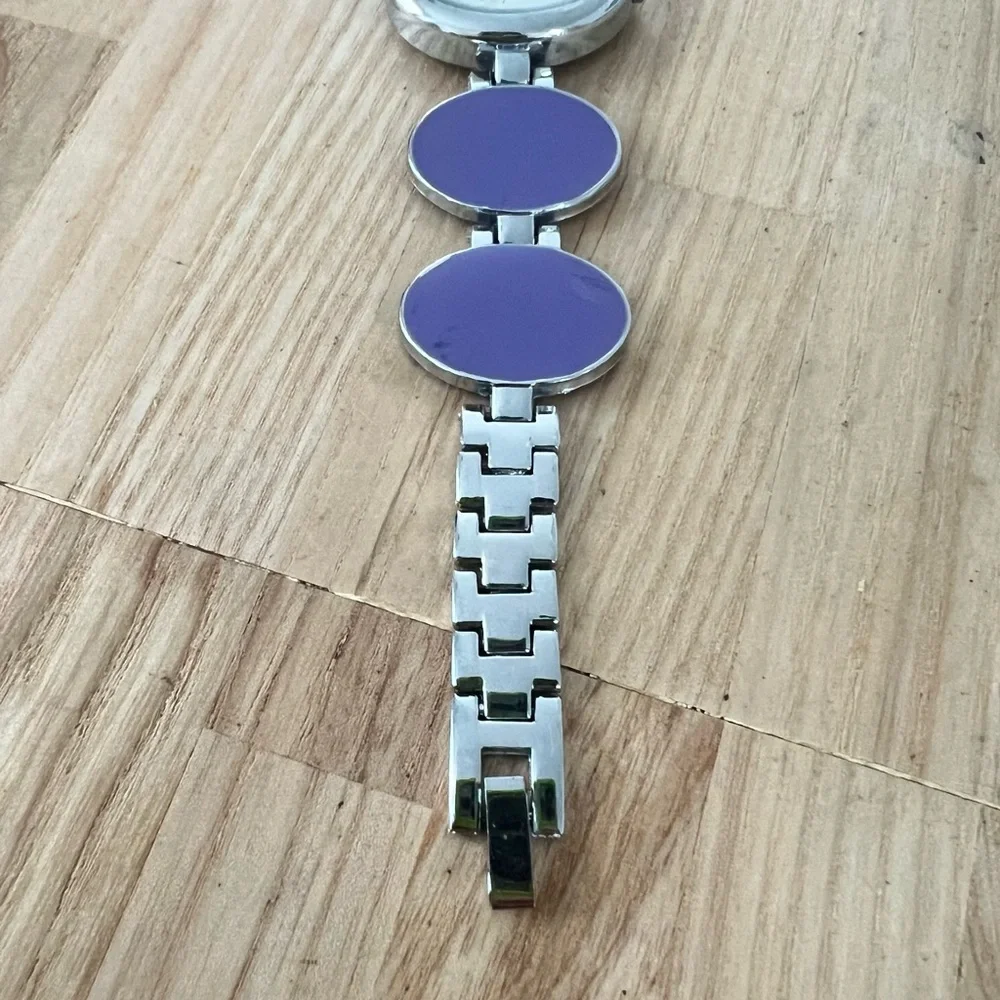 Geneva ladies oval silver tone purple bracelet fashion watch NEW BATTERY